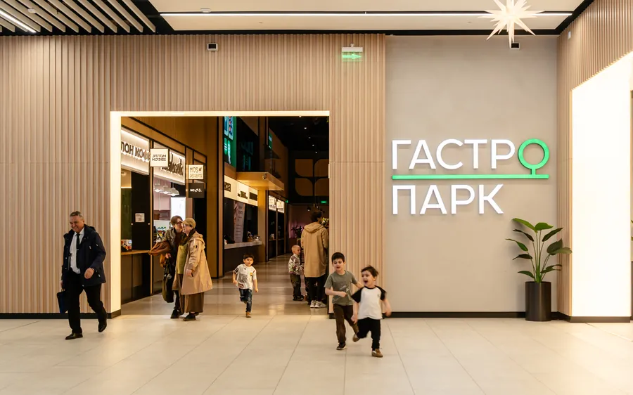 Вход в гастропарк из галереи ТРЦ «ЭкоПарк»